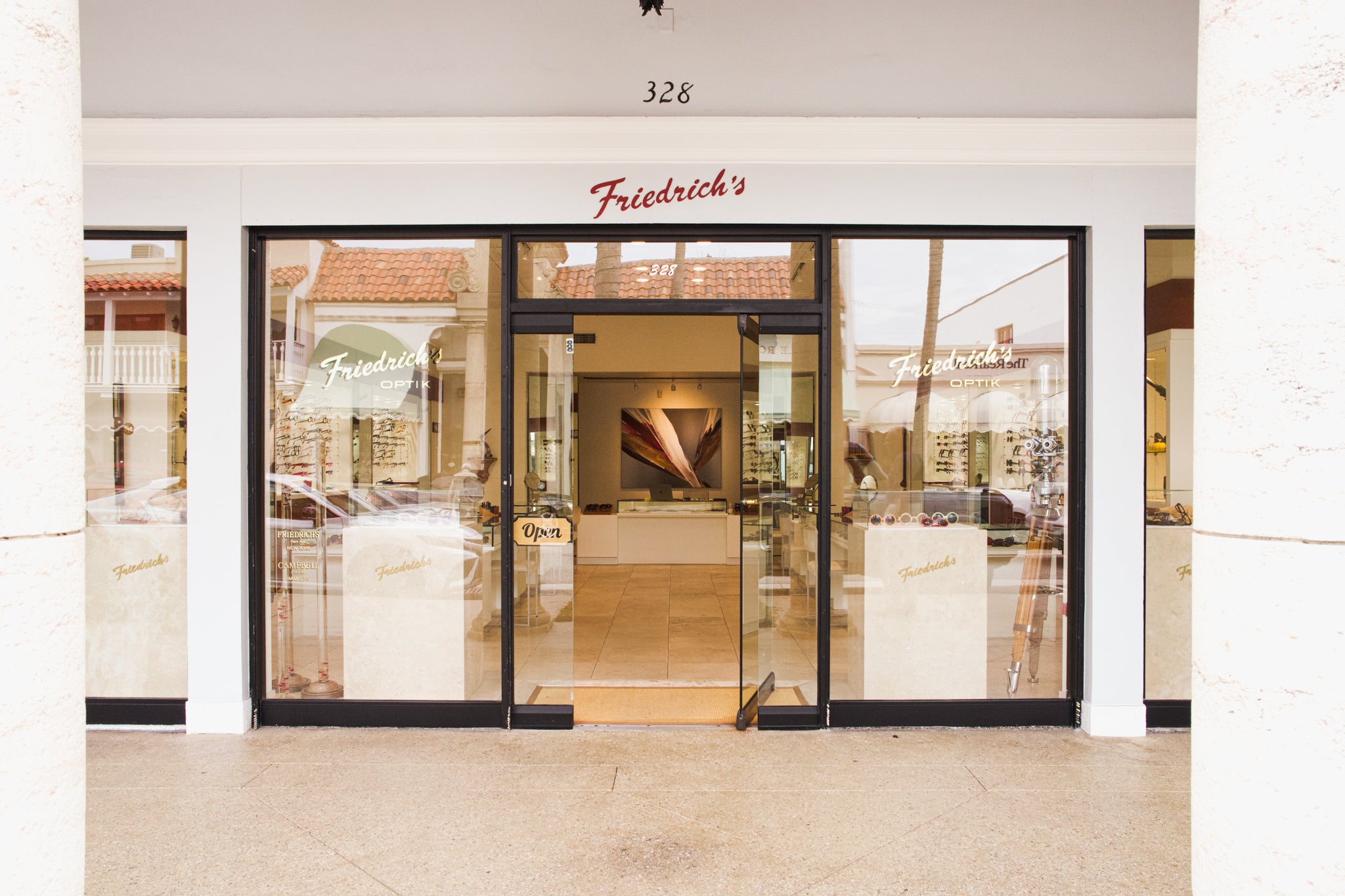 Friedrichs Optik Palm beach located on the Worth Avenue is a luxury eyewear boutique.